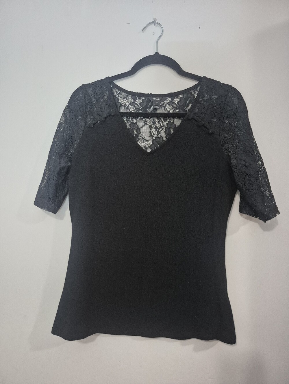 RW&CO Black V-Neck Short Sleeve Top with Sheer Floral Lace Yoke